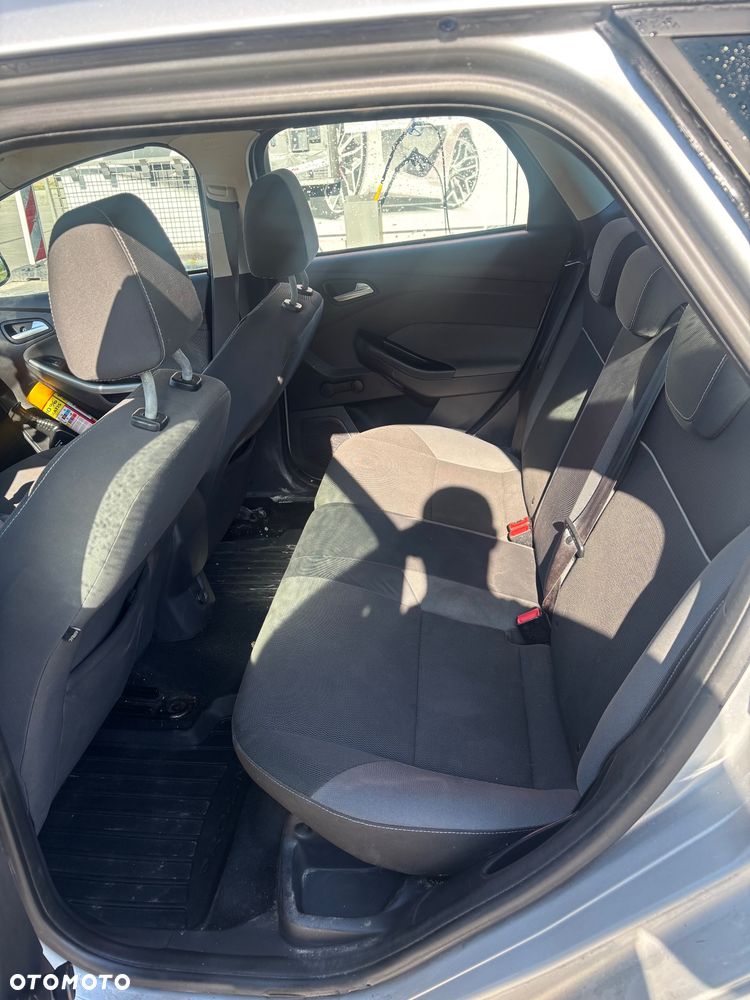 Ford Focus 2.0 TDCi Trend - 9