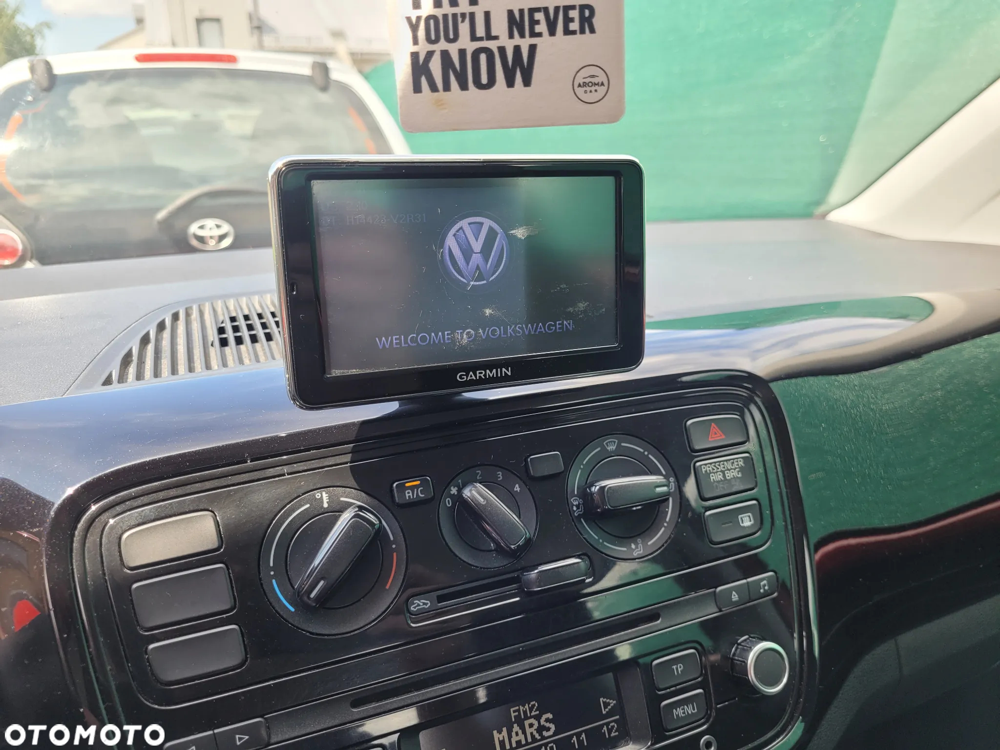 Volkswagen up! 1.0 high - 20