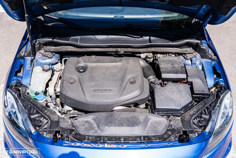Volvo V40 2.0 D2 R-Design - 17