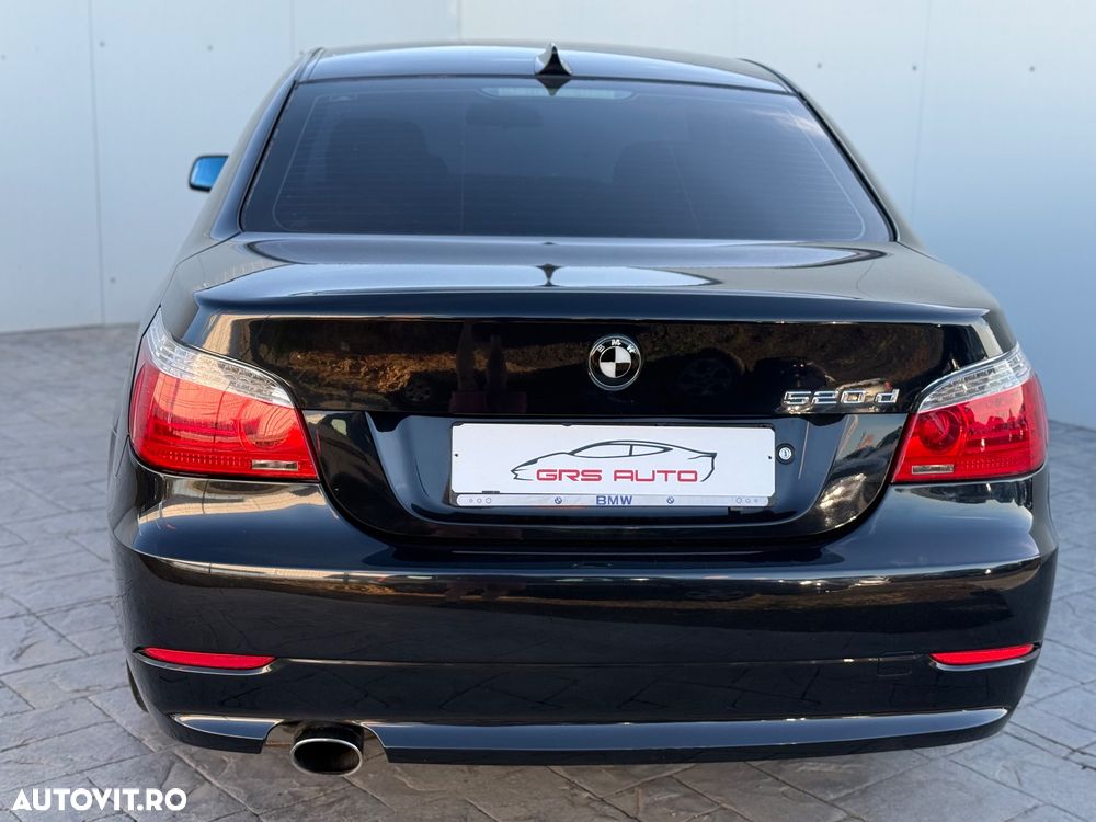 BMW Seria 5 520d - 15
