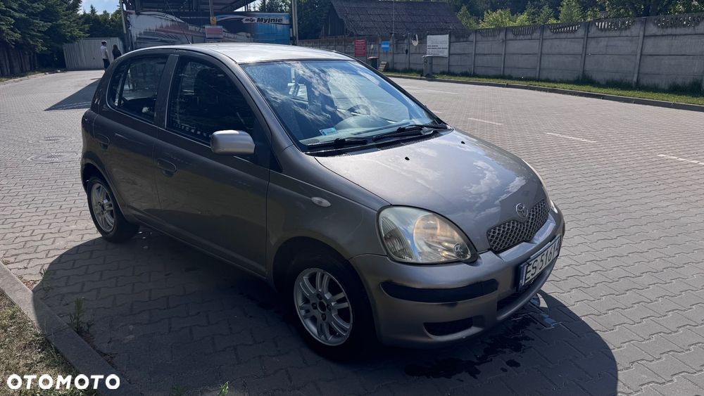 Toyota Yaris 1.4 D-4D Base - 2