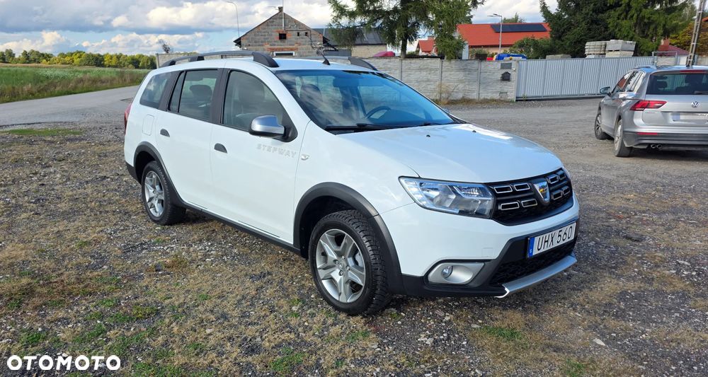 Dacia Logan TCe 90 S&S Easy-R Stepway Celebration - 6