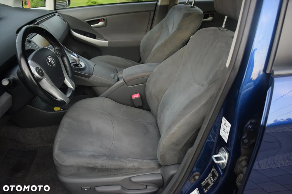 Toyota Prius (Hybrid) Comfort - 23