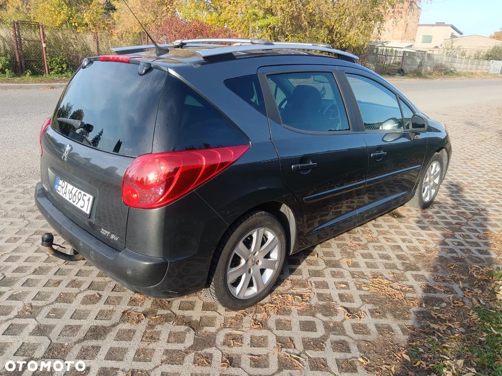 Peugeot 207 2007 photo 3