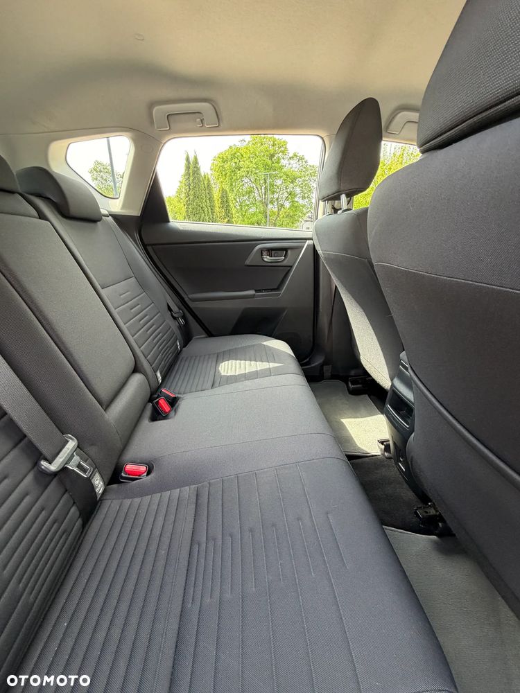 Toyota Auris 1.6 Premium - 8