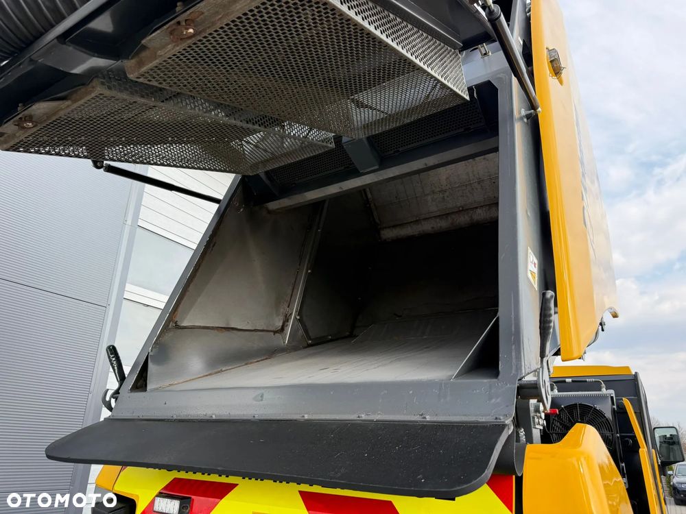 Inny Zamiatarka Johnston Bucher C202 // 2021 r. - 13