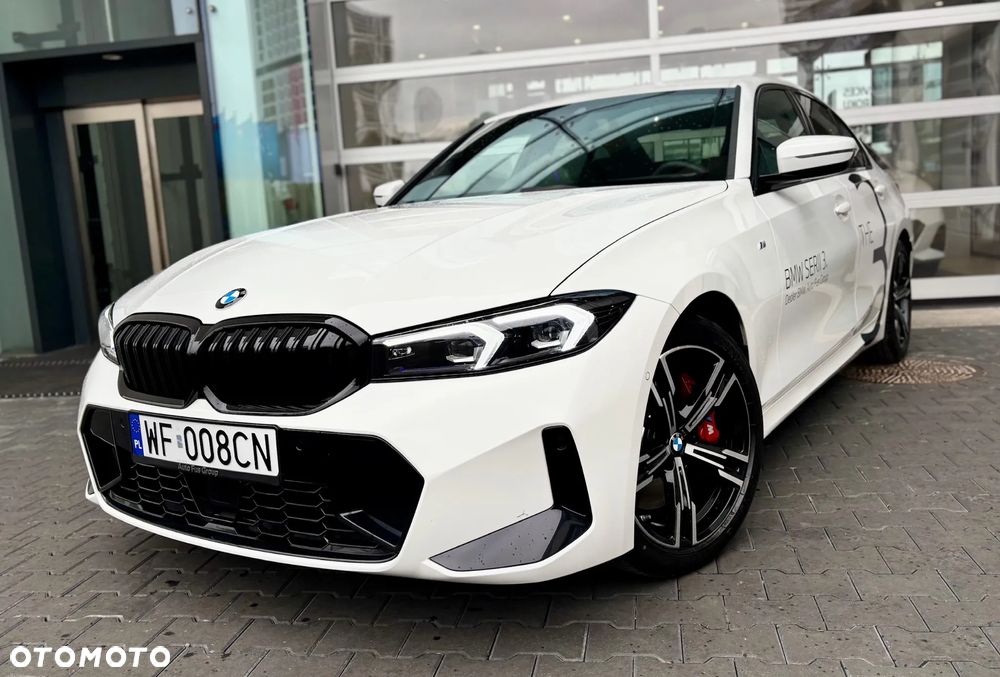 BMW Seria 3 330i xDrive M Sport sport - 4