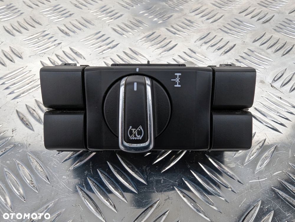 PANEL PRZEŁĄCZNIKI KOKPITU SCANIA NTG - 1