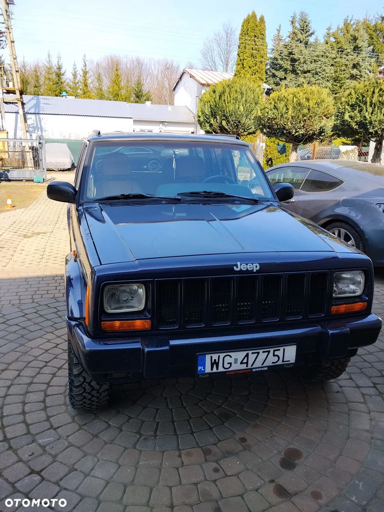 Jeep Cherokee 4.0 Limited - 21