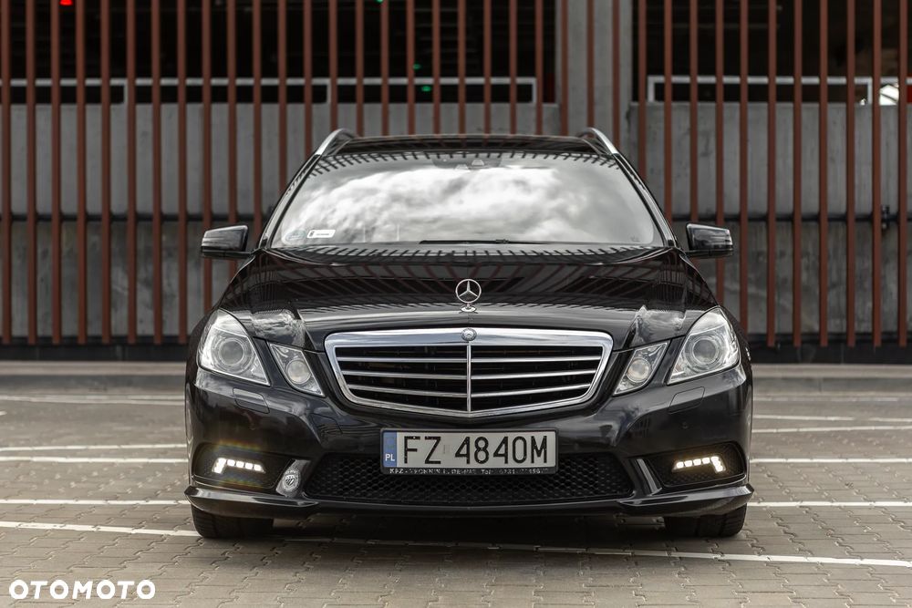 Mercedes-Benz Klasa E 350 CGI BlueEFFICIENCY 7G-TRONIC Avantgarde - 5