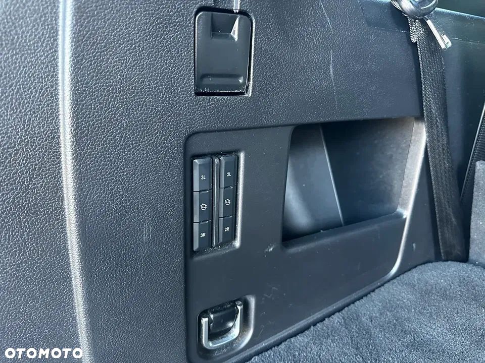 Lincoln Navigator - 39