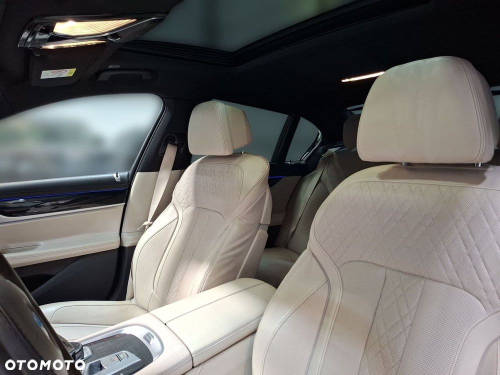 BMW Seria 7 - 13