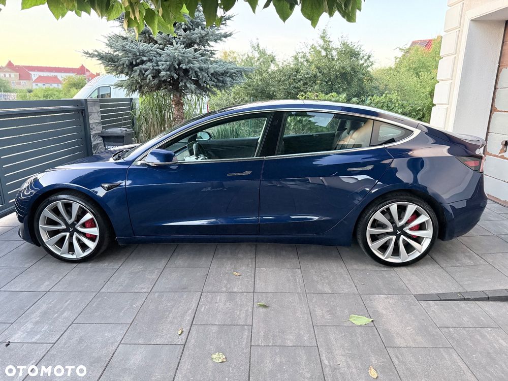 Tesla Model S 90D Allradantrieb Performance - 2