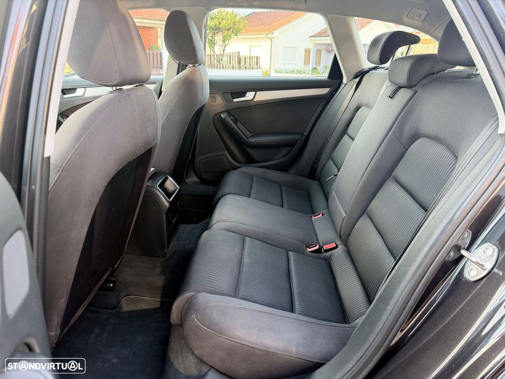 Audi A4 Avant 2.0 TDI ultra DPF Ambition - 9