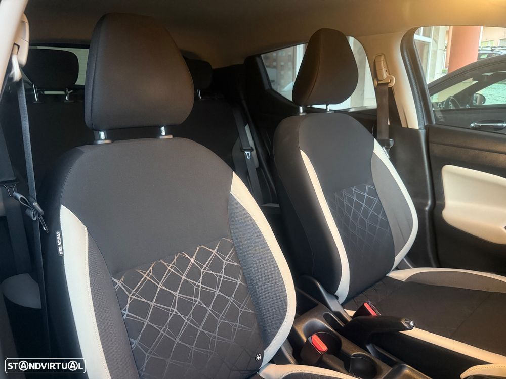 Nissan Micra 1.0 IG-T N-Design Black P:Navi CVT - 31