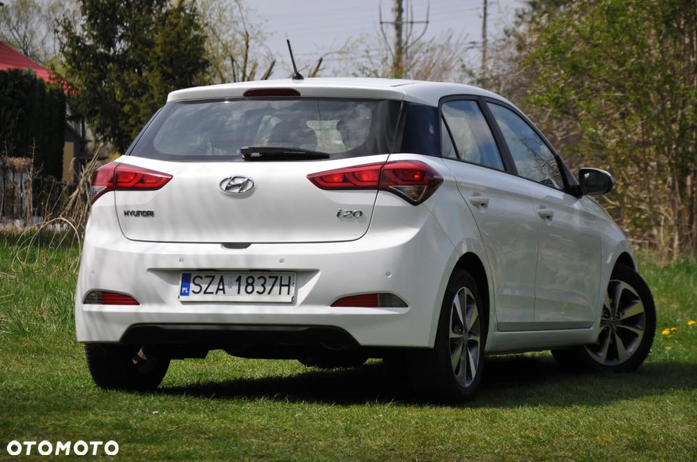 Hyundai i20 1.2 Trend - 10