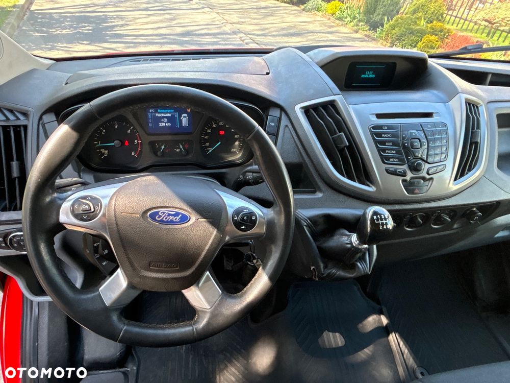 Ford Transit - 24