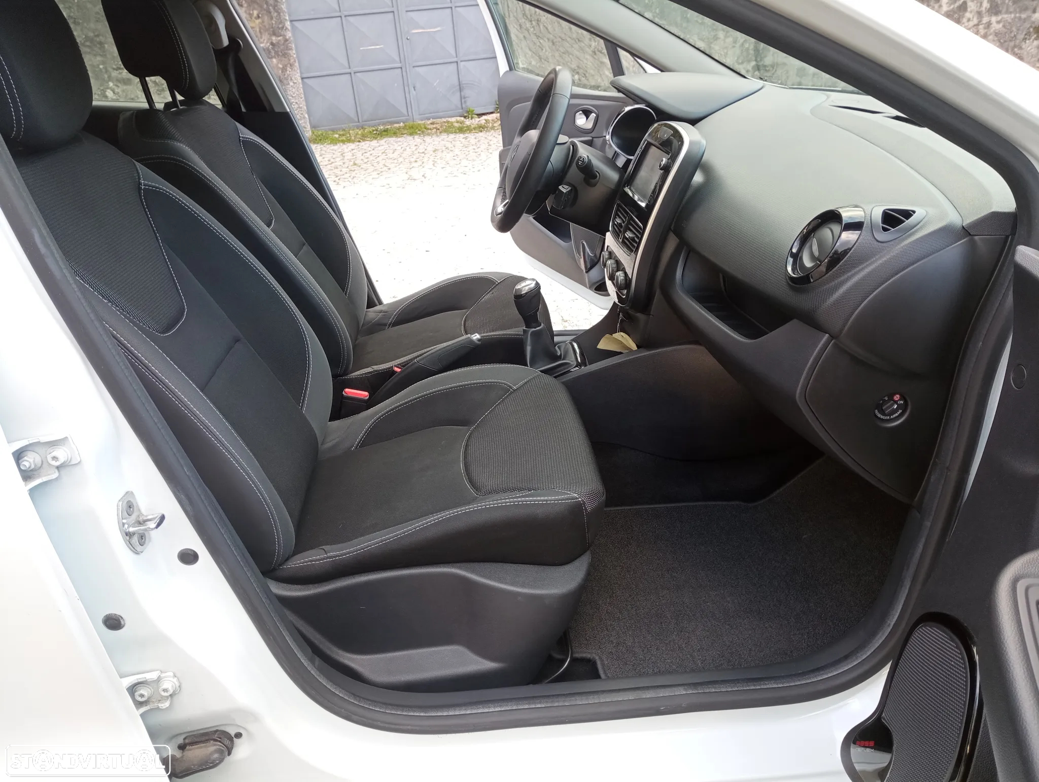 Renault Clio 1.5 dCi Zen - 11