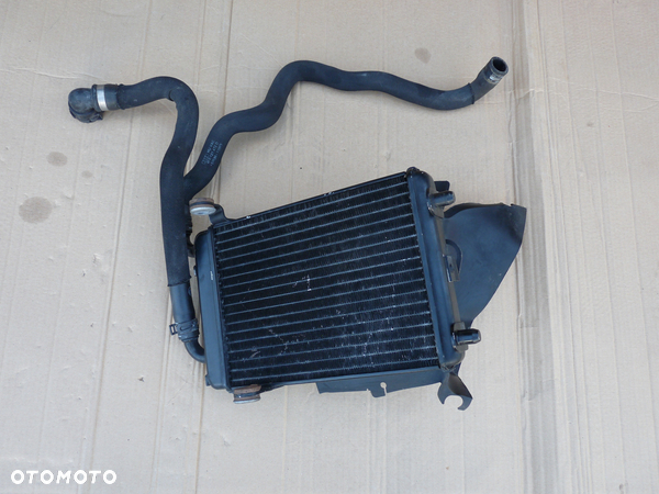 AUDI A6 C6 S6 5.2 FSI BXA DODATKOWA CHŁODNICA WODY 4F0121212G