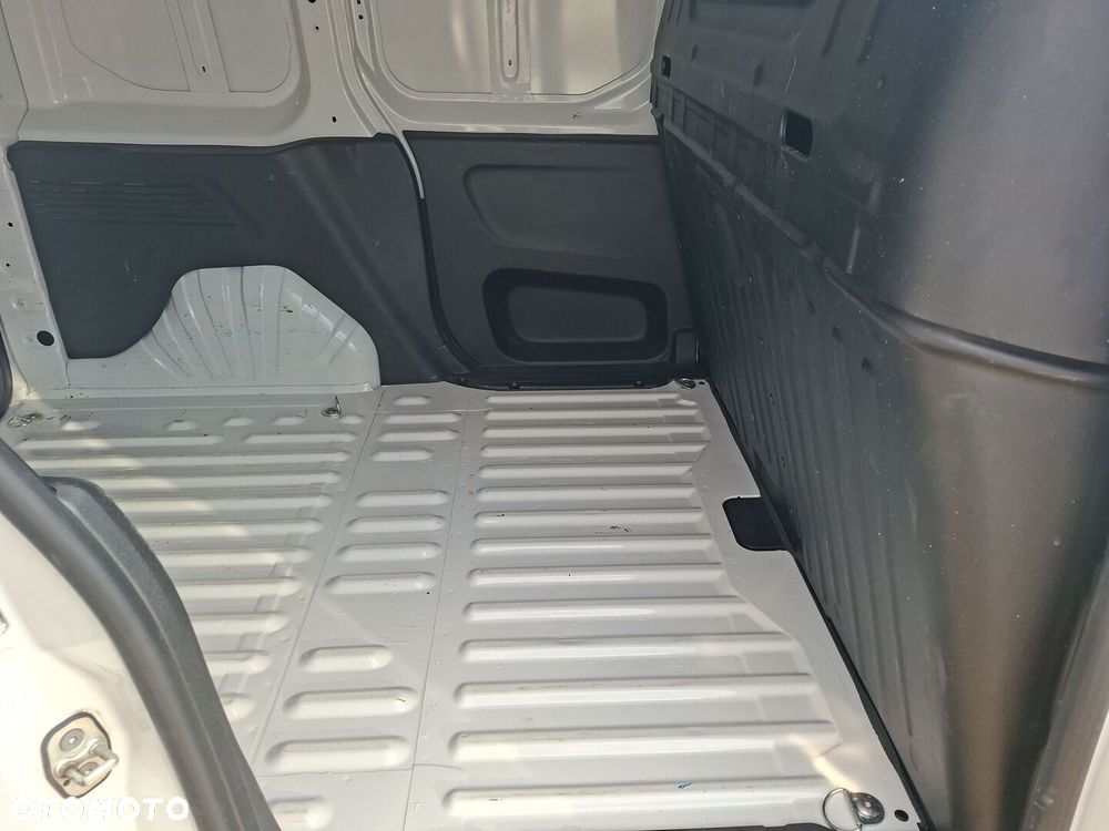 Toyota PROACE CITY - 13