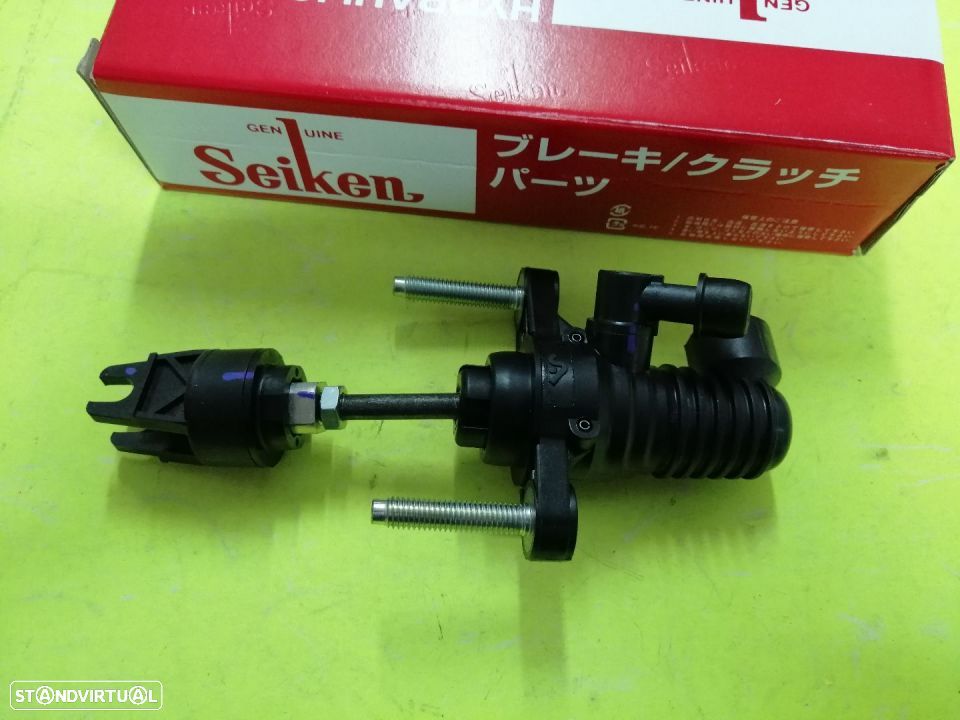 Bomba principal de embraiagem Toyota Hilux Kun 2005-- NOVA - 1