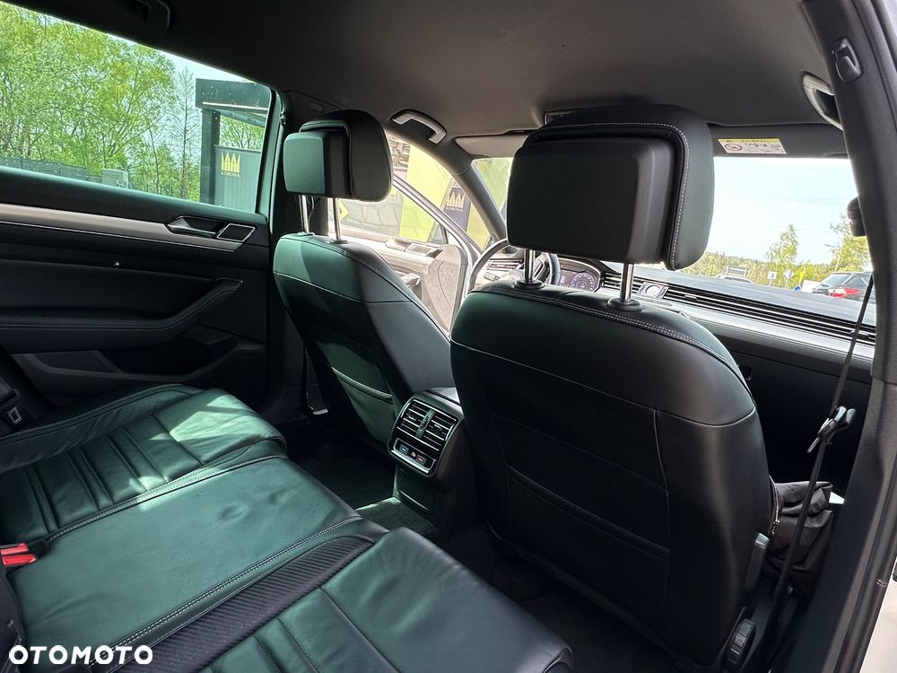 Volkswagen Passat 2.0 TDI Bi-Turbo BMT 4Mot Highline DSG - 20