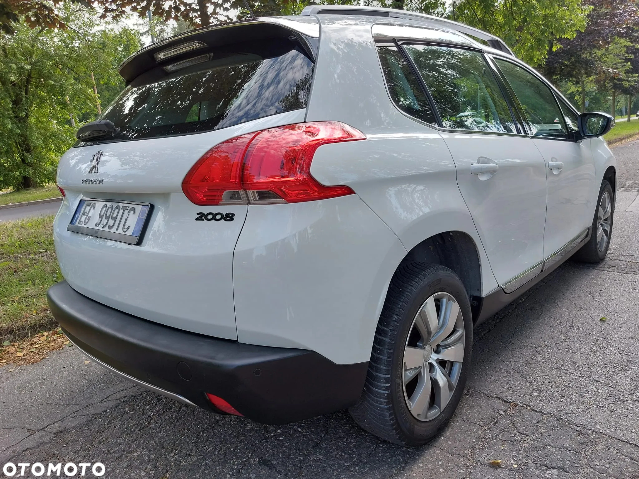 Peugeot 2008 PureTech 82 Allure - 10