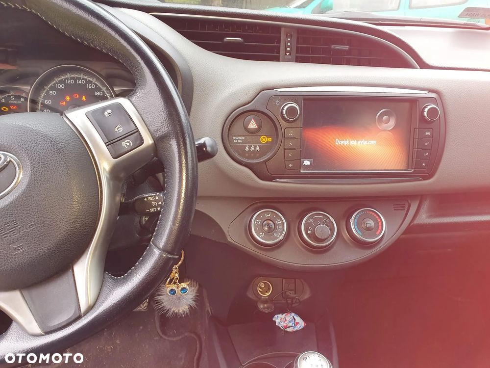 Toyota Yaris 1.4 D-4D Sol - 9