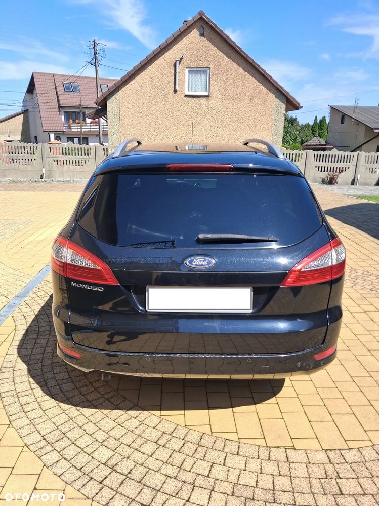 Ford Mondeo 2.0 Ghia - 2