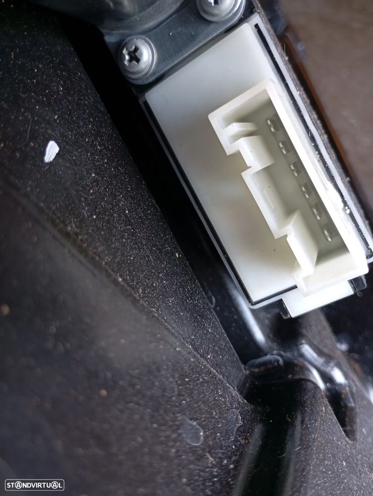 BMW SÉRIE 1 F40 ELEVADOR FRENTE DIREITO - E093 - 5