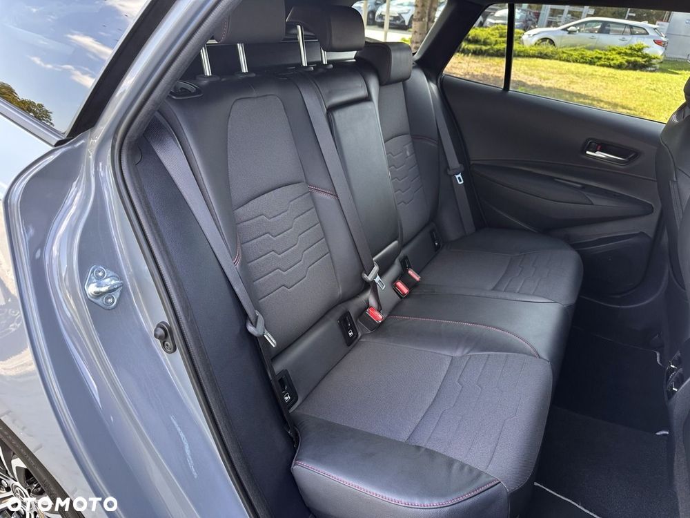 Toyota Corolla - 10