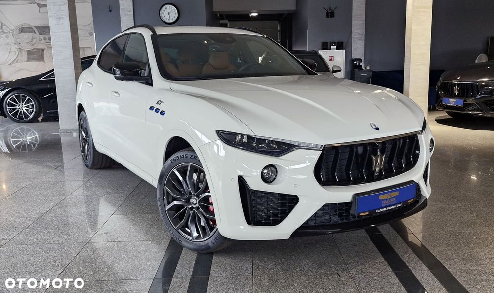 Maserati Levante - 11