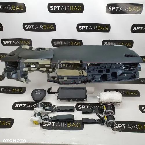 TOYOTA COROLLA E21 DESKA ROZDZIELCZA NITKA KONSOLA KOKPIT PULPIT PODUSZKI AIRBAG AIR BAG PASY KIT SET - 1