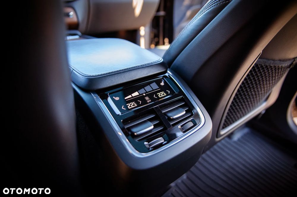 Volvo XC 90 T6 AWD Inscription 7os - 33