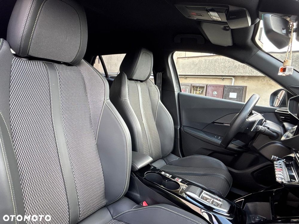 Peugeot 2008 PureTech 130 GT S&S EAT8 - 35