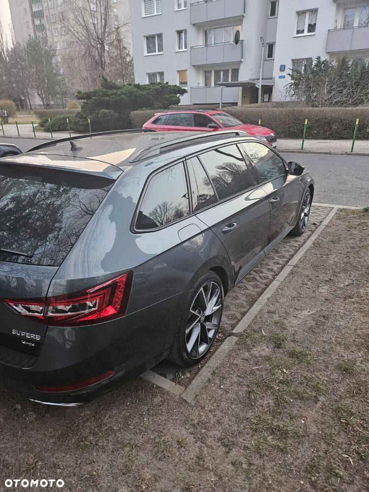 Skoda Superb 2.0 TDI SCR 4x4 Sportline DSG - 20