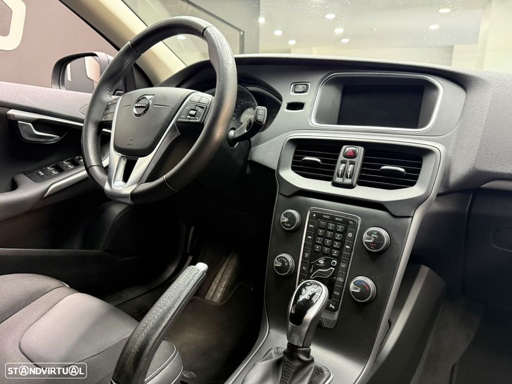 Volvo V40 1.5 T3 Sport Edition R Geartronic - 28