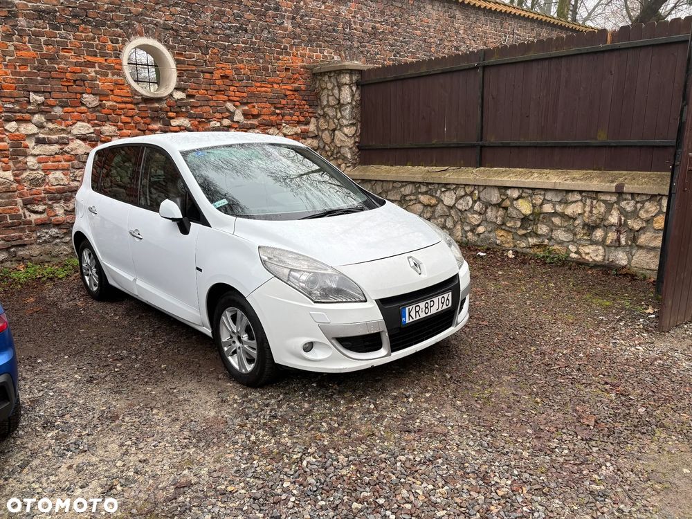 Renault Scenic 1.5 dCi Authentique - 1