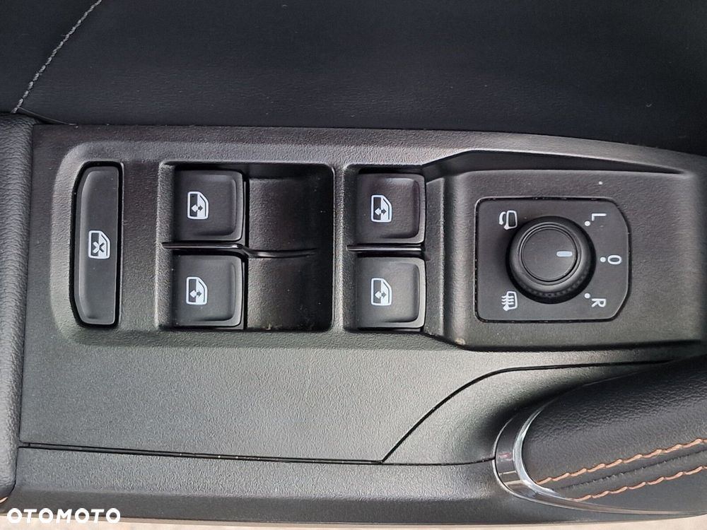 Cupra Leon 1.5 eTSI DSG - 19