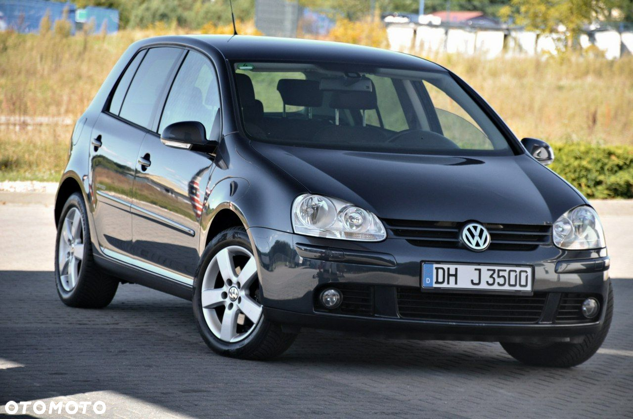 Volkswagen Golf - 2