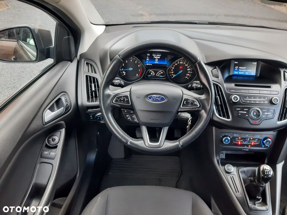 Ford Focus 1.6 SYNC Edition - 18
