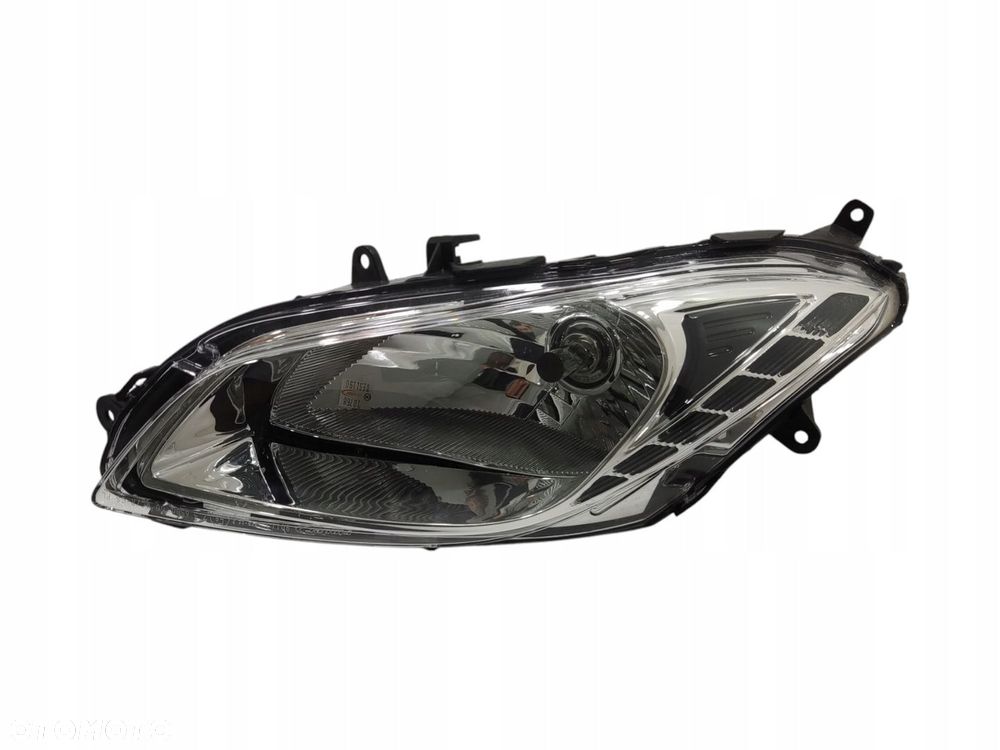 LAMPA REFLEKTOR PRAWA PRAWY PRZÓD PRZEDNIA METROPOLIS RS 400 2013-2018 - 1