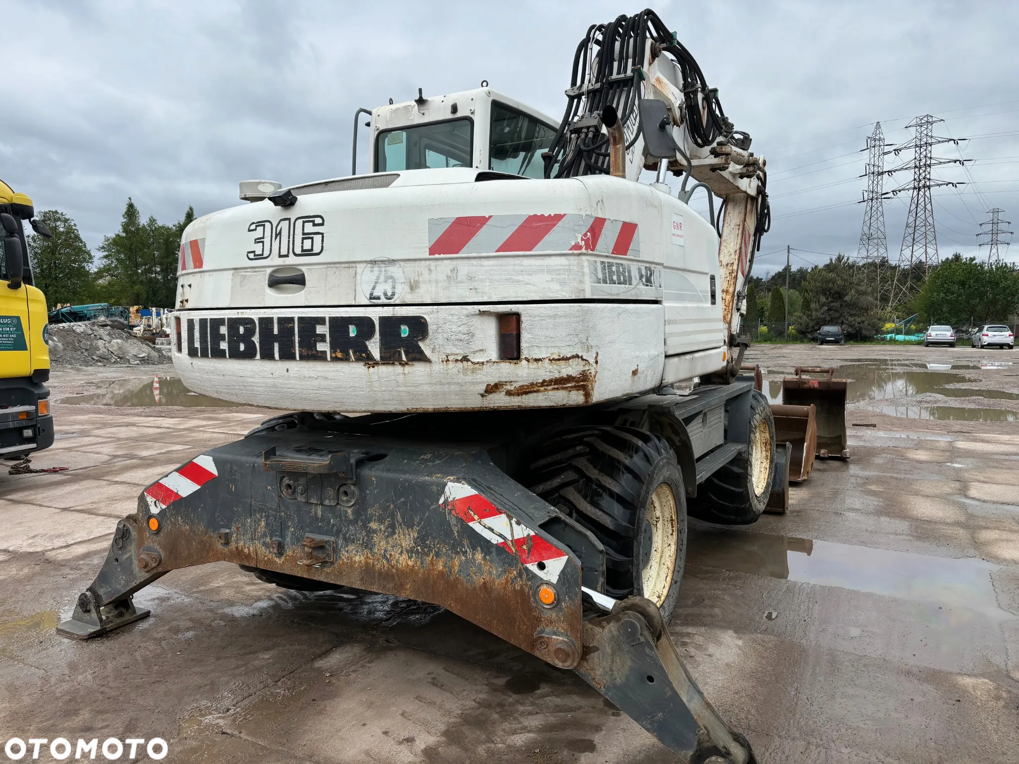 Liebherr A316 z 2004r. / 3 łyżki / podpory / pług - 6