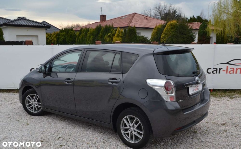 Toyota Verso 1.6 D-4D Prestige - 10