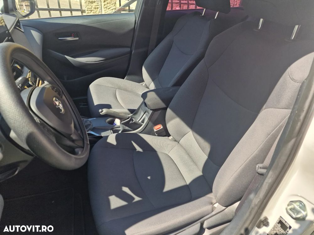 Toyota Corolla 1.6 Eco - 6
