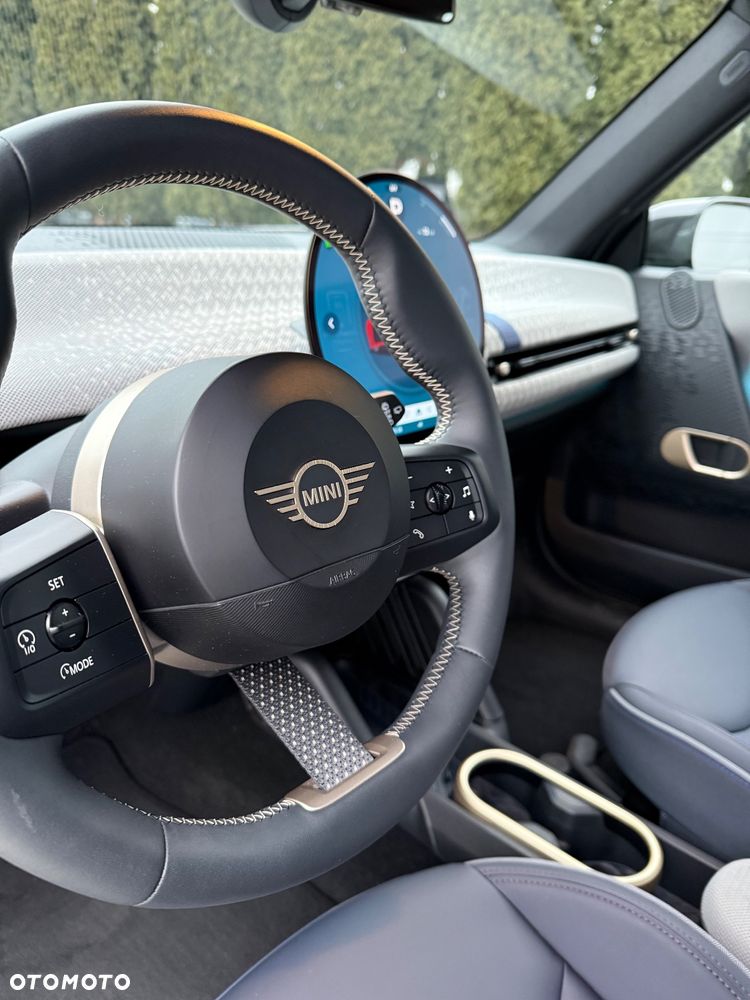 MINI Cooper E Favoured Trim - 20