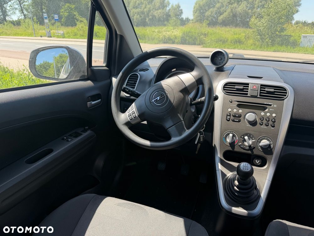 Opel Agila 1.2 Base / Club - 24