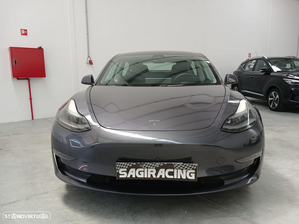 Tesla Model 3 Long Range Tração Traseira - 3