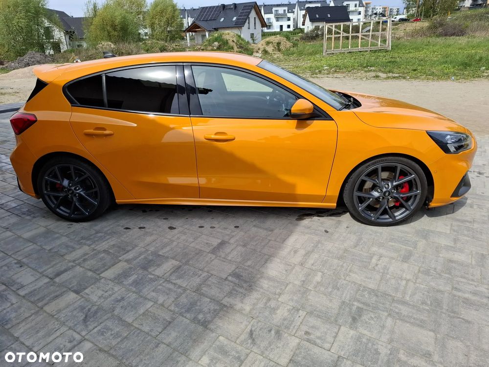 Ford Focus - 8