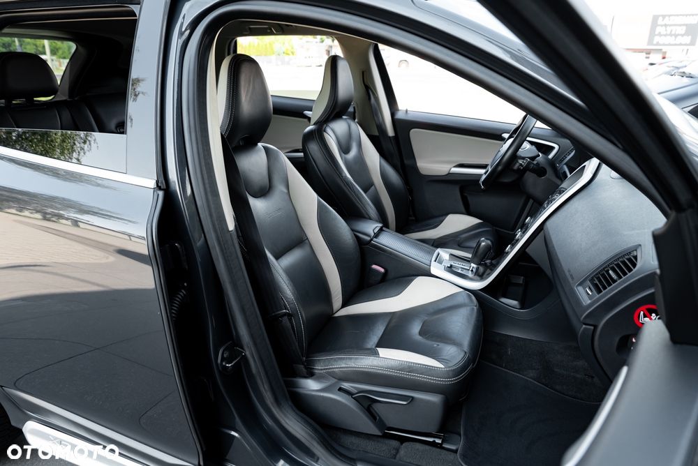 Volvo XC 60 D3 AWD Summum - 23